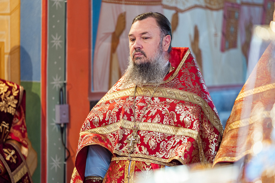 Архиерейское богослужение в храме мучеников Флора и Лавра села Ям г.о. Домодедово